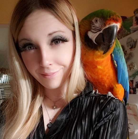 Meet your posher 💞 - Picture 3 of 4